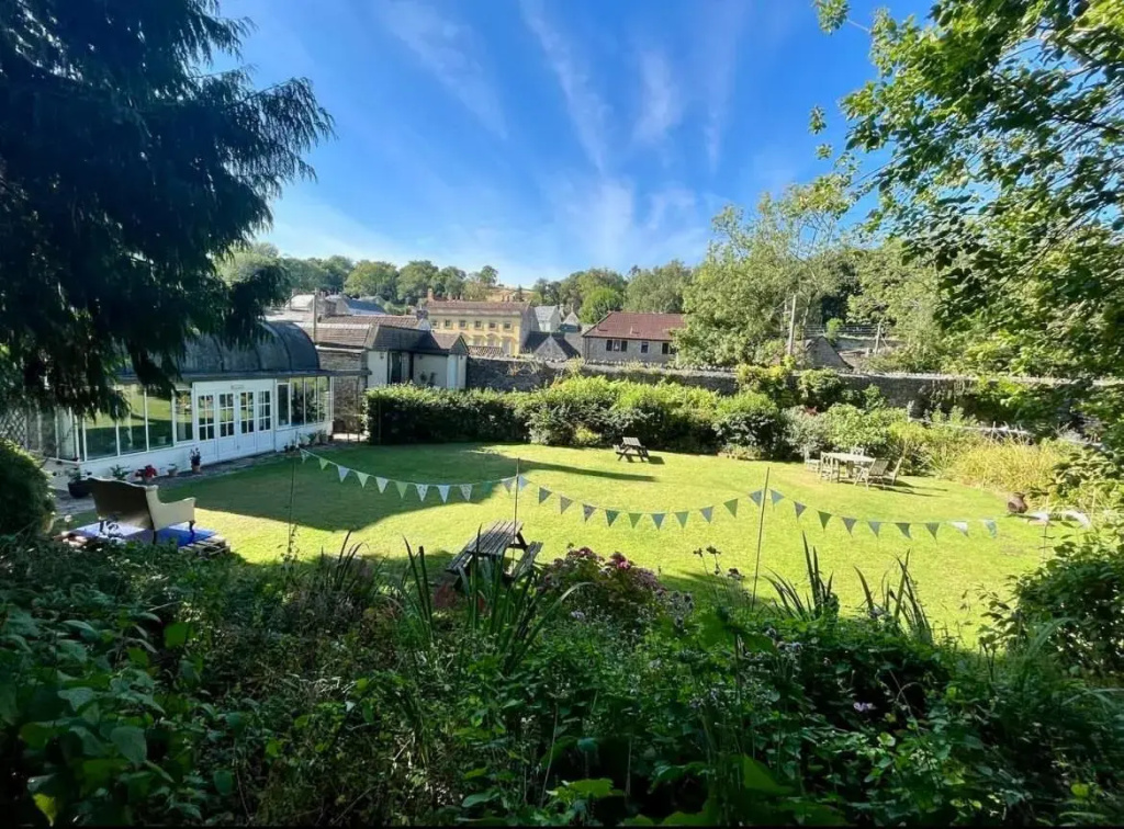Bowlish House - Restaurant with rooms - Général