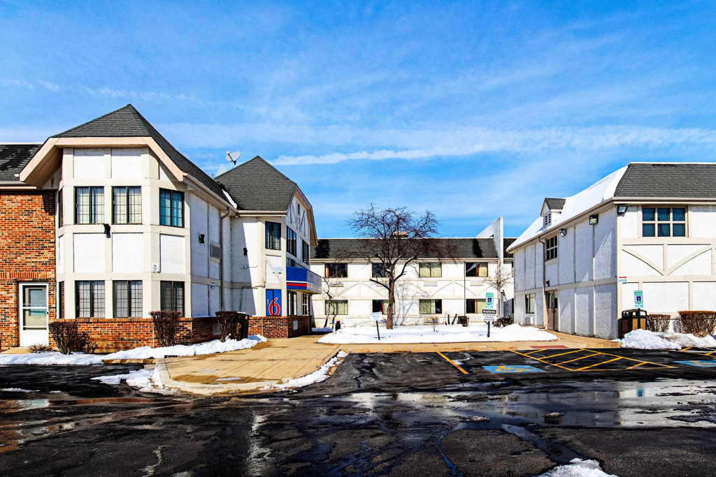 Motel 6 Palatine, IL - Chicago Northwest