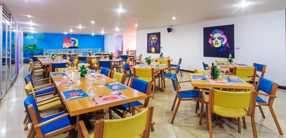 Food & Beverage