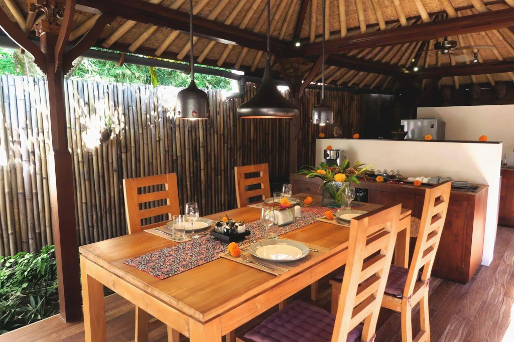 Cili Emas Oceanside Resort - Général