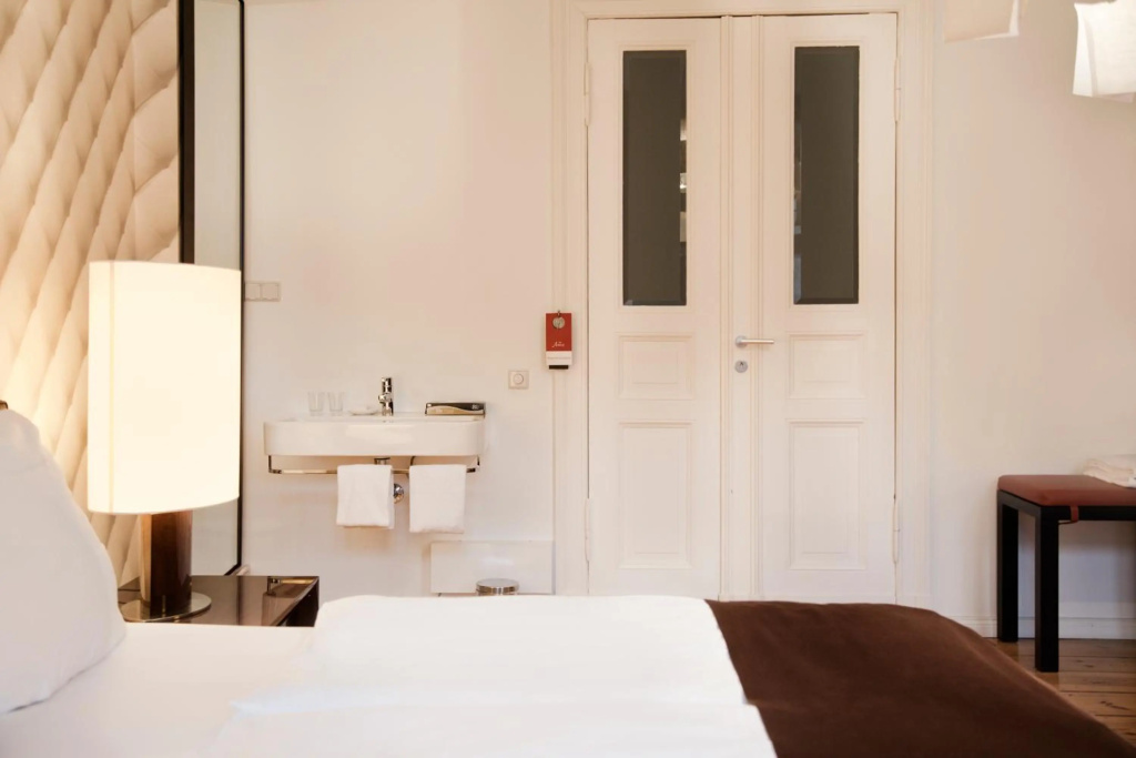 Hotel Adele — 3