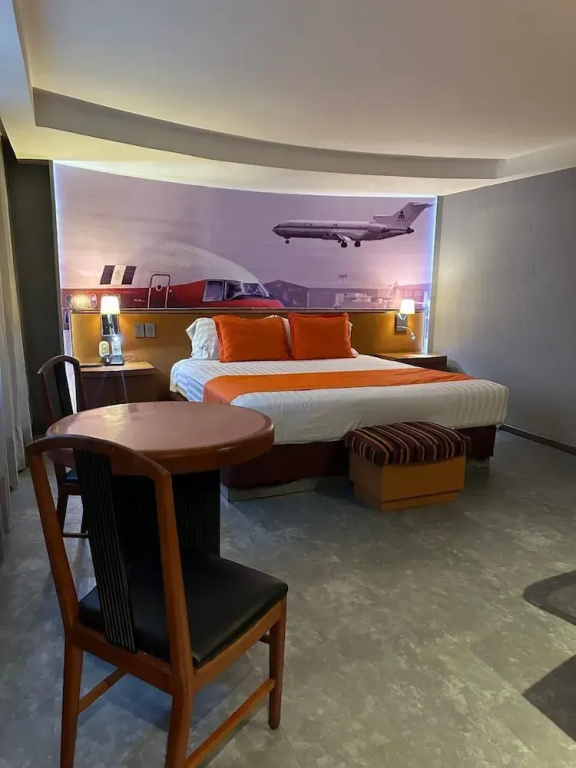 Royal Double room (full double bed)