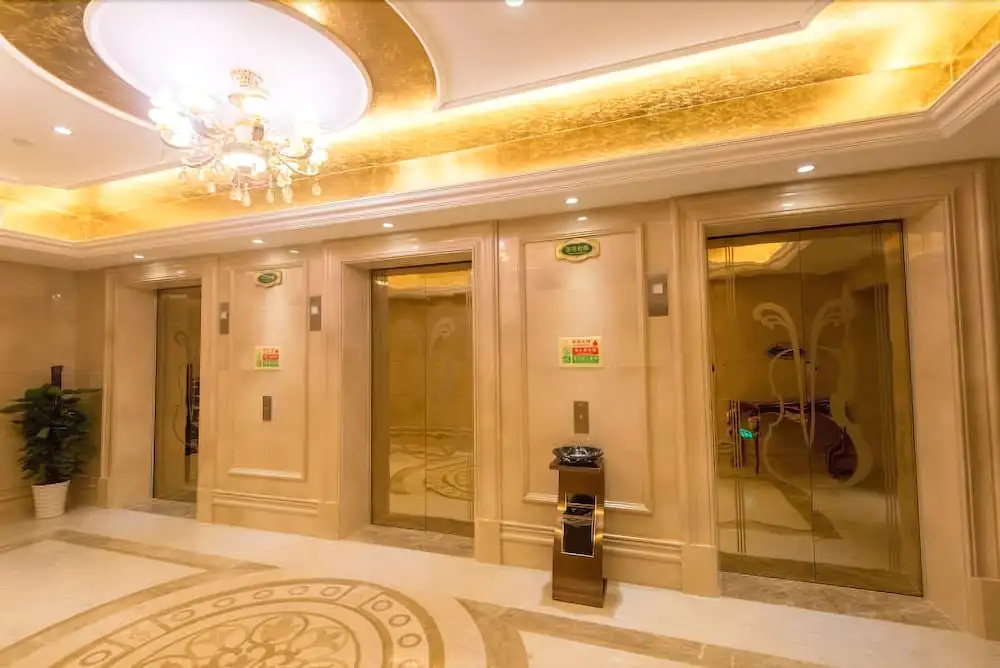 Hotel photo 12