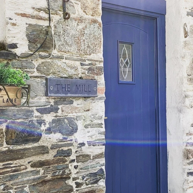 Cosy & Stylish Cottage in North Cornwall, UK