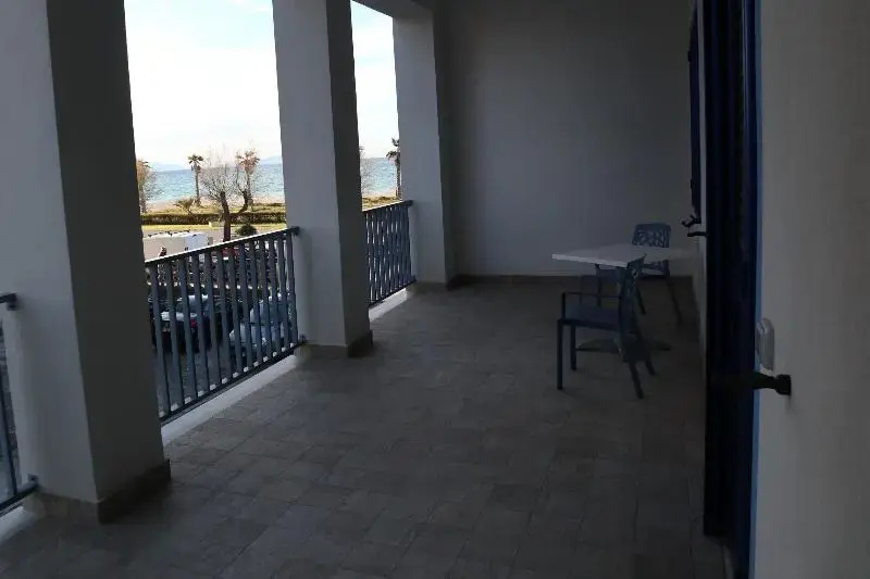 Superior Double room with balcony (full double bed)