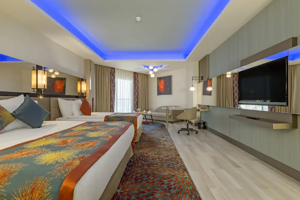 Superior Standard room with land view