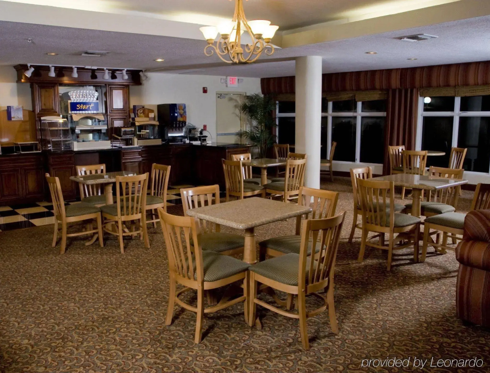 Holiday Inn Express & Suites Florida City by IHG - фото 24
