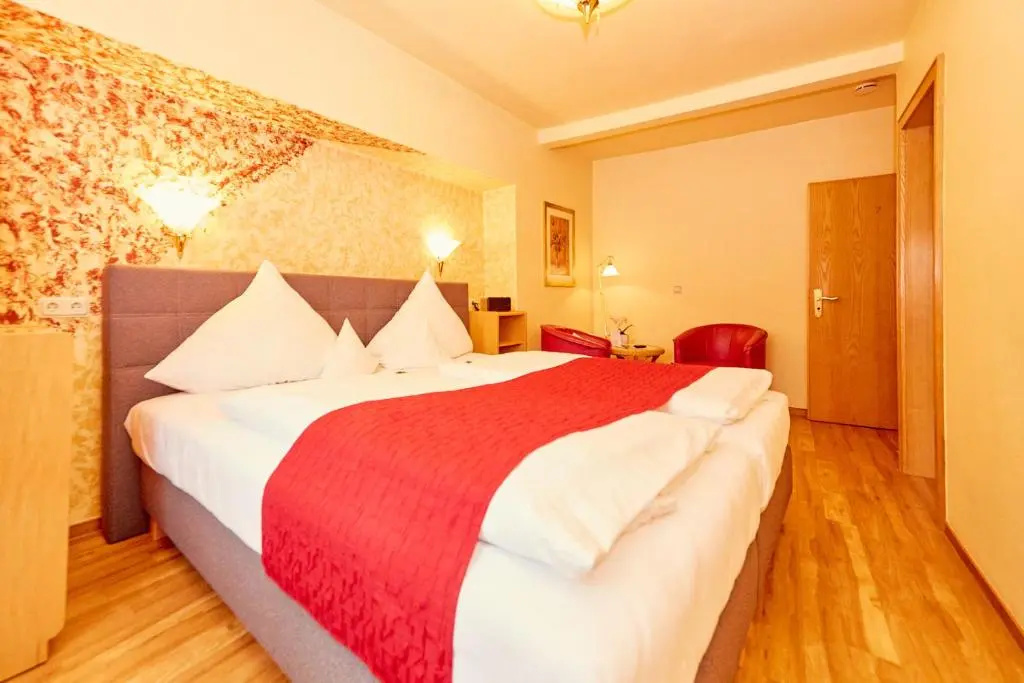 Gast-und Weinhaus Burkard - Chambres