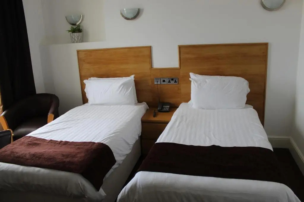 Four Saints Brig Y Don Hotel - Chambres