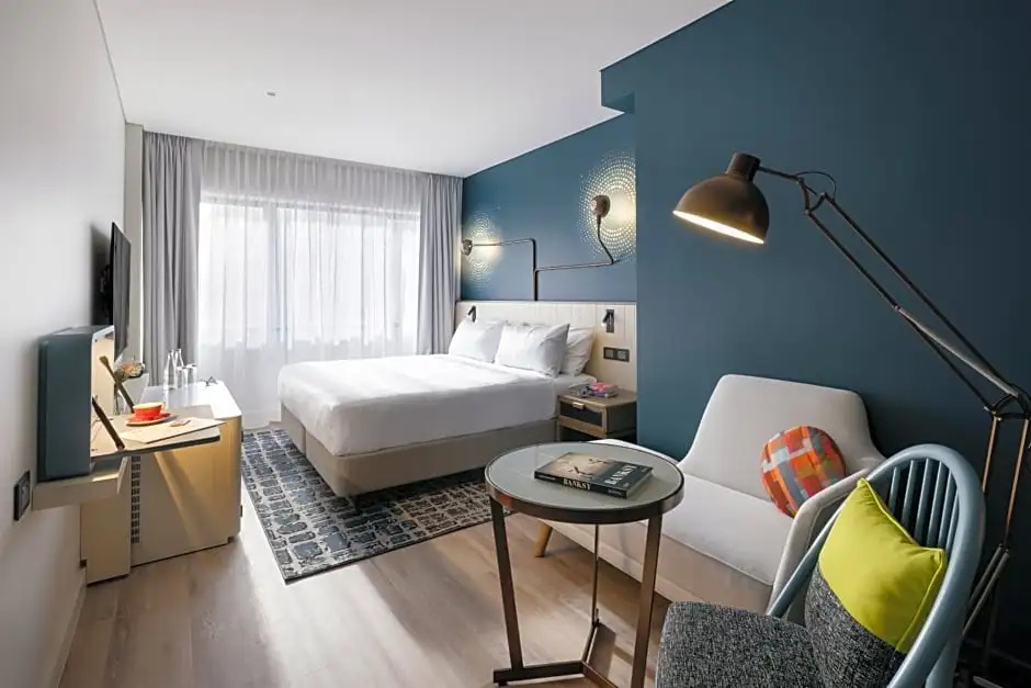 Standard Double room with city view (full double bed)