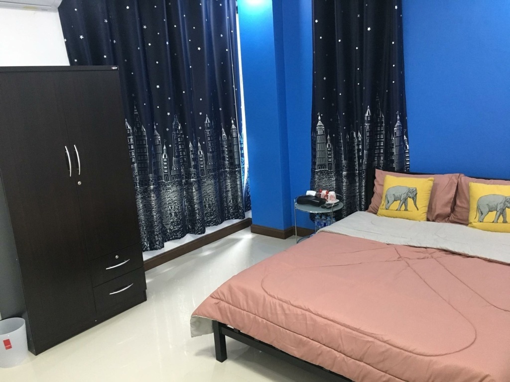 Отель 5 Chang Palace Hotel в Бангкоке