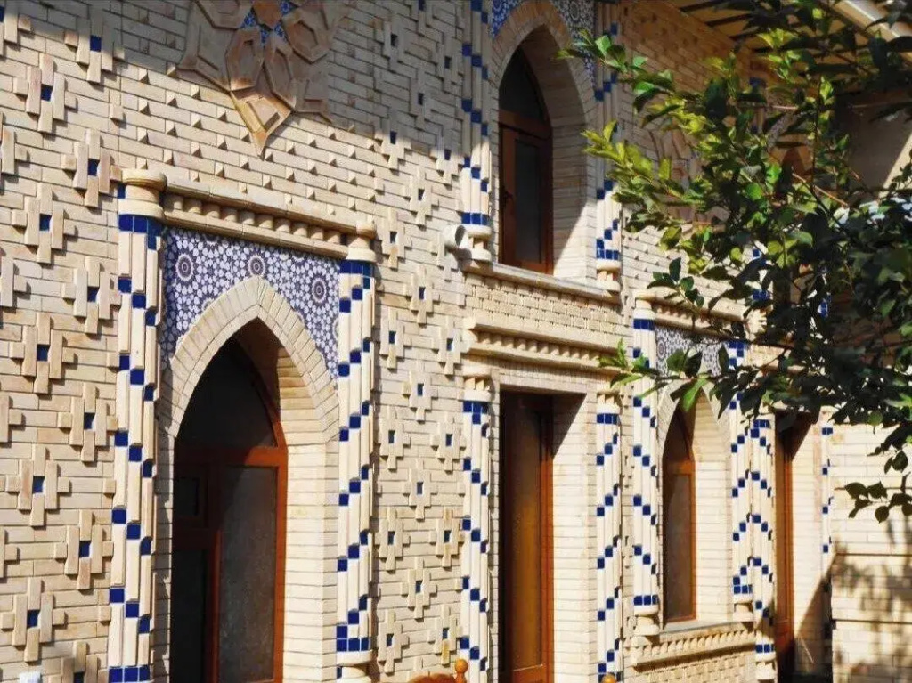 Colibri Traditional Hotel