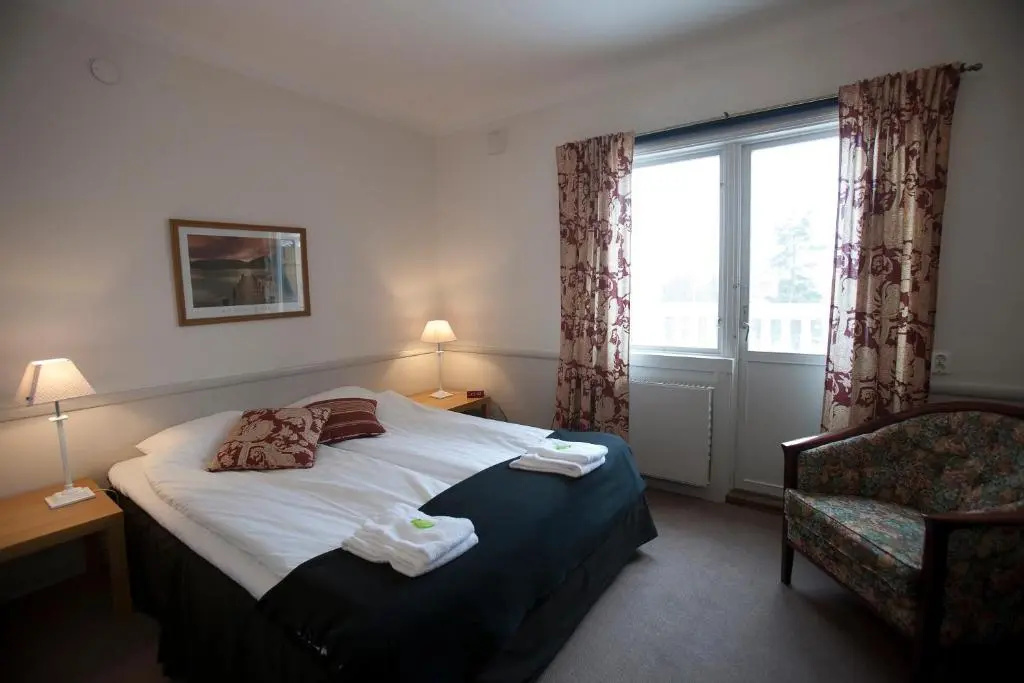 Standard Double room (full double bed)