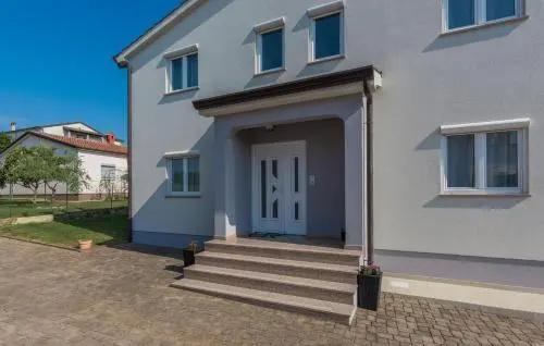 Silver Holiday House