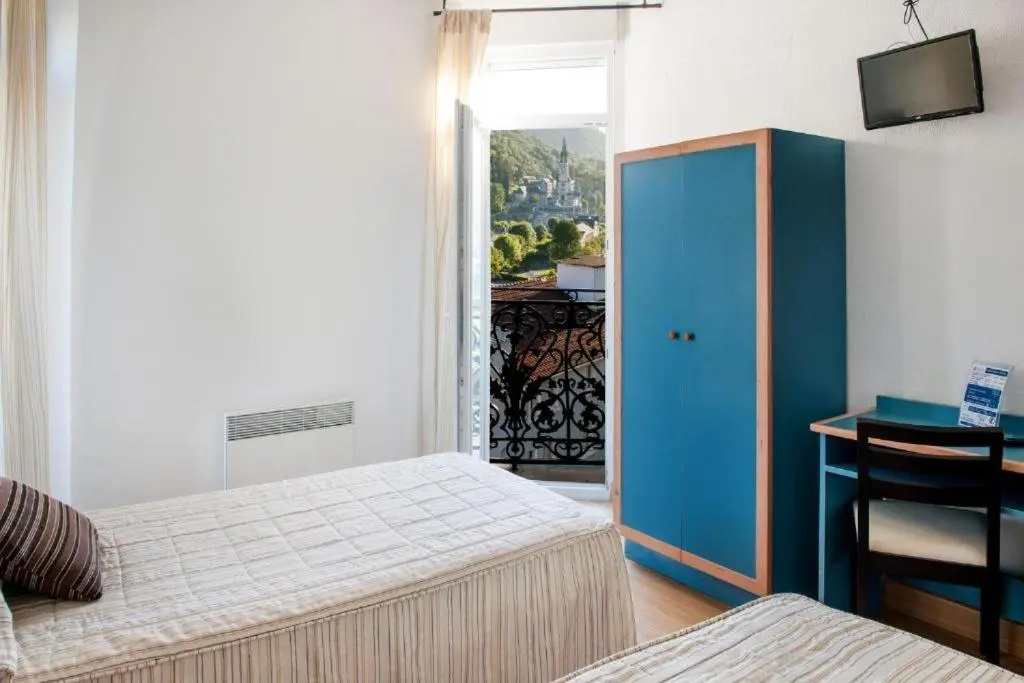 Economy Double room (full double bed)