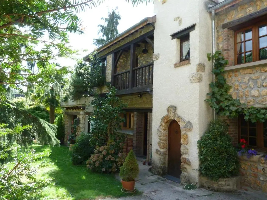 2 Bedrooms Cottage