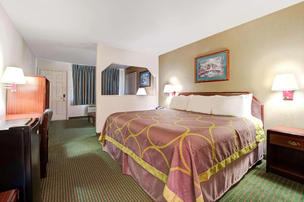 Standard Double room (full double bed)