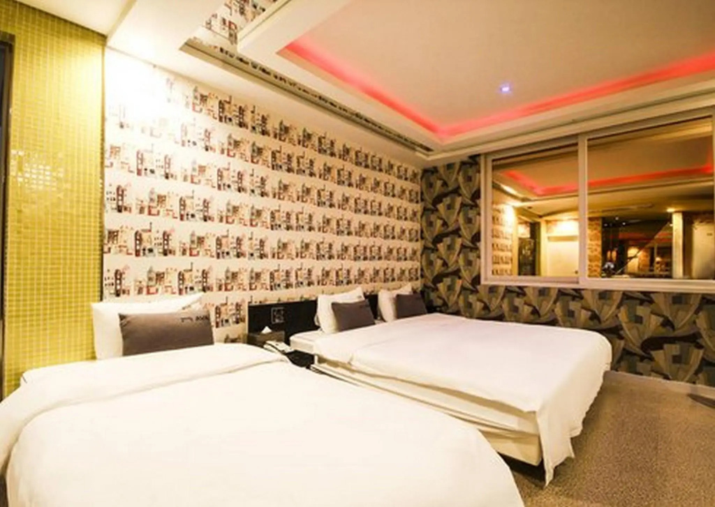 Standard Double room (twin beds)