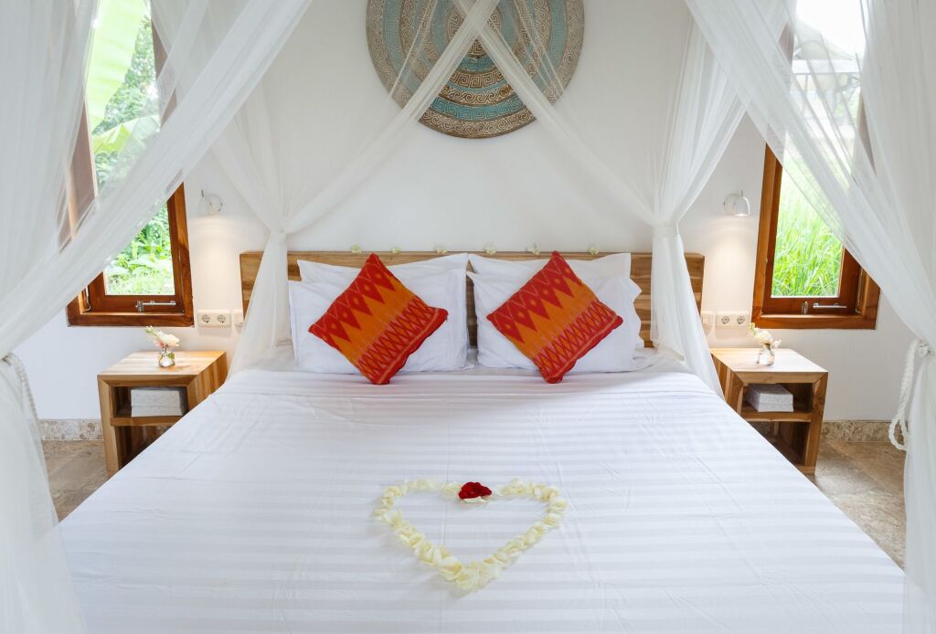 gallery_image_hidden_12