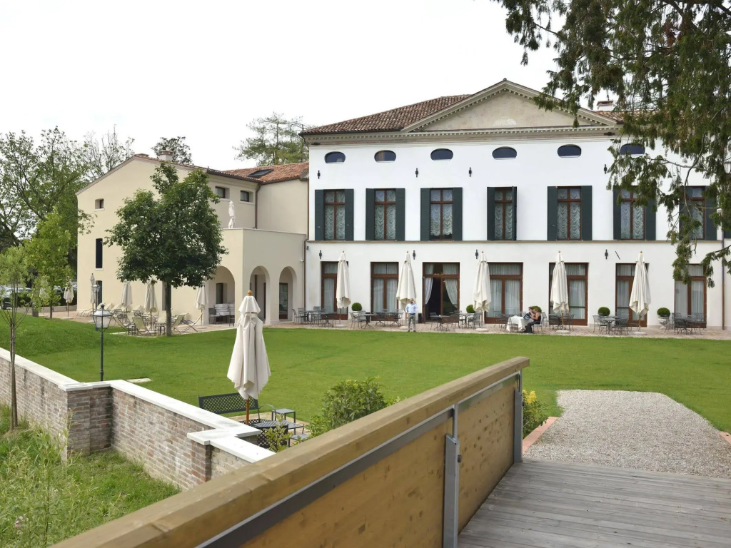 Hotel photo 46
