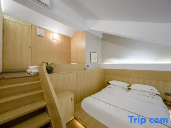 Standard Double Duplex room (full double bed)