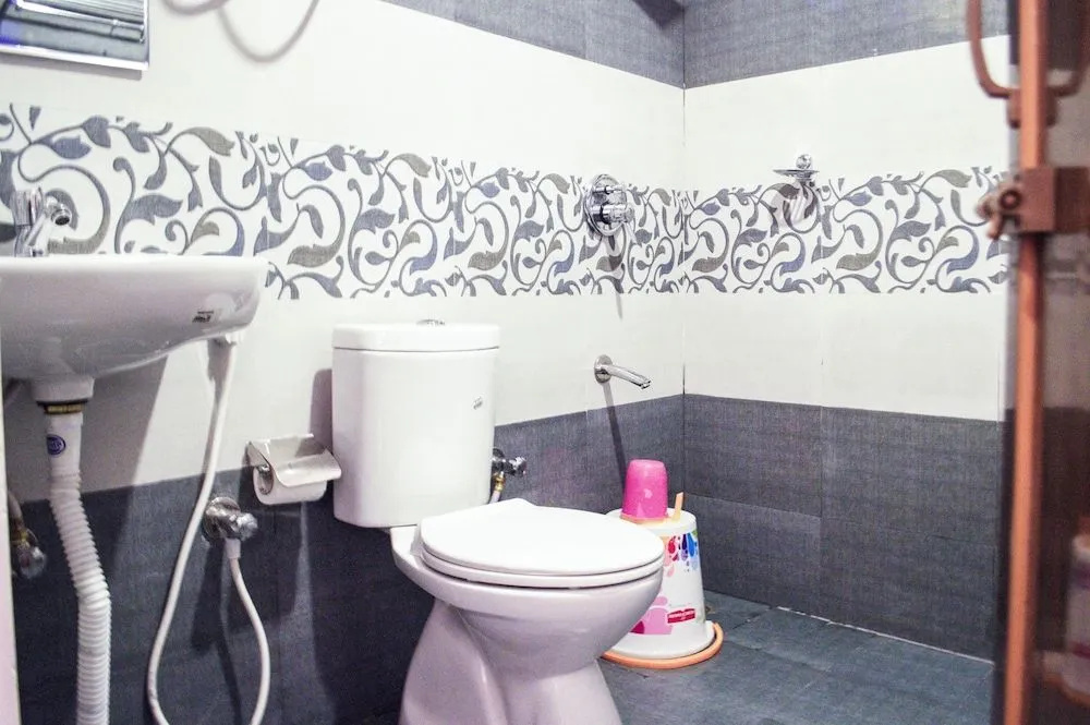 Sri Sai Suites by OYO Rooms - Général
