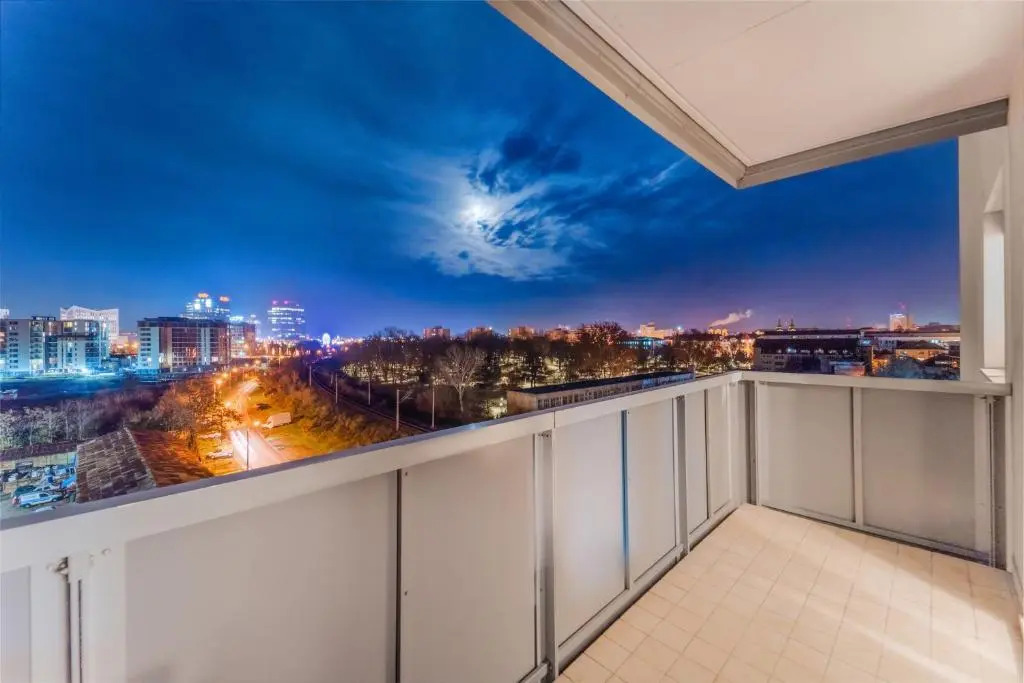 Central 700 square Fructus plaza - Eva apartment - фото 10