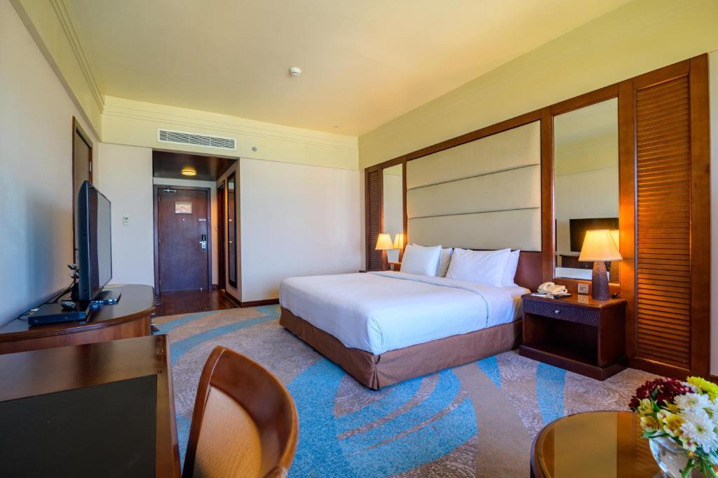 Danat Jebel Dhanna Resort