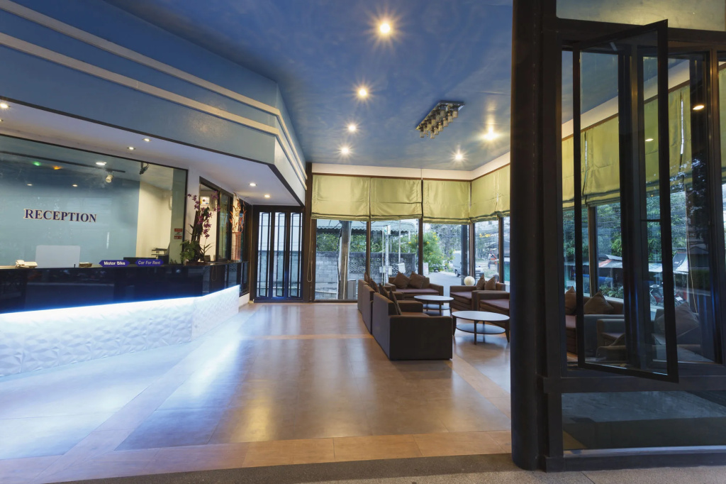 Blue Carina Hotel — фото