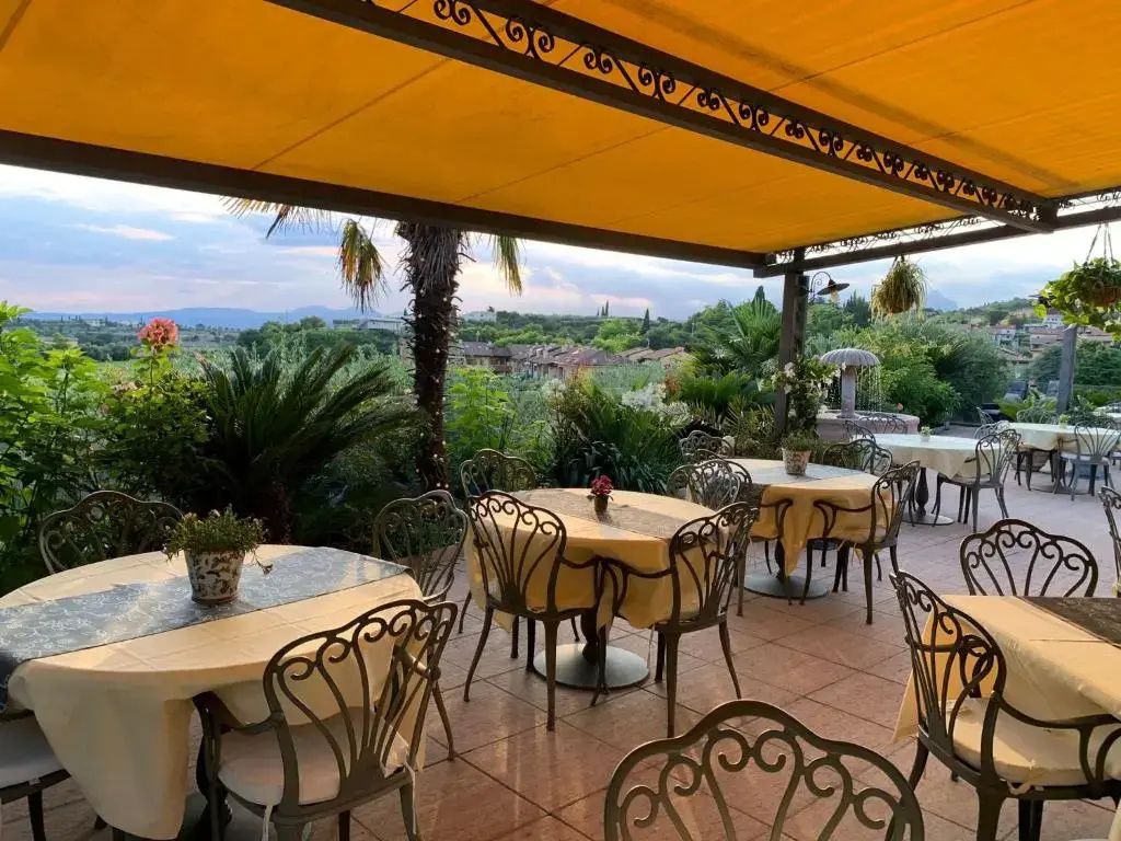 Hotel La Dolce Vita - фото 11