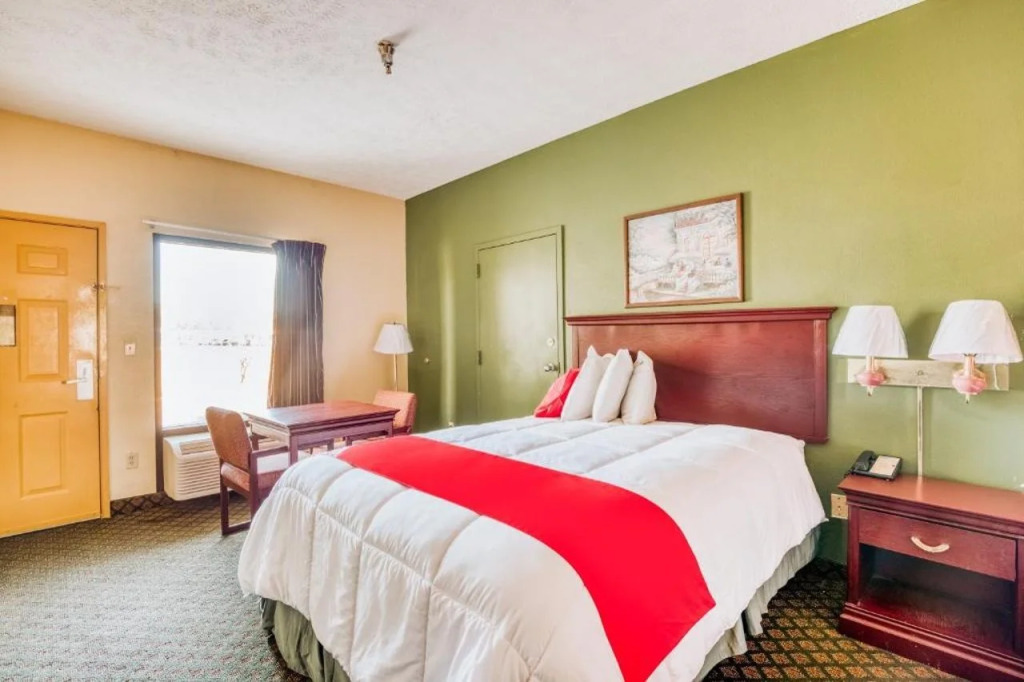 OYO Hotel Grenada West - фото 3