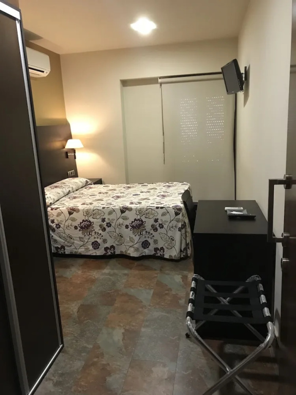 Standard Double room with balcony (full double bed)