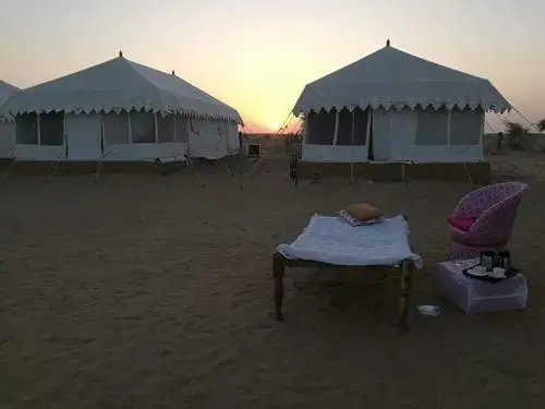 Camp Paradise - Général