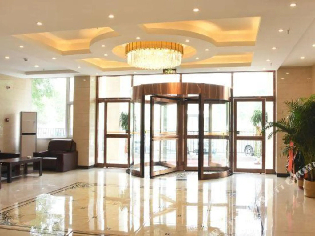 Lobby & Reception