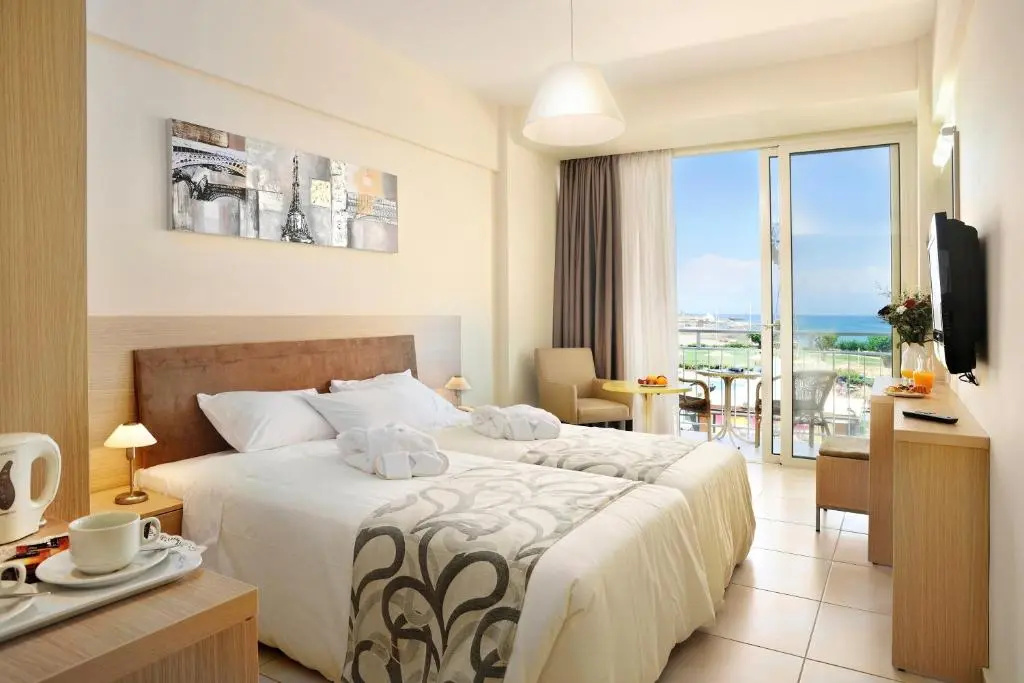 Pernera Beach Hotel - Chambres