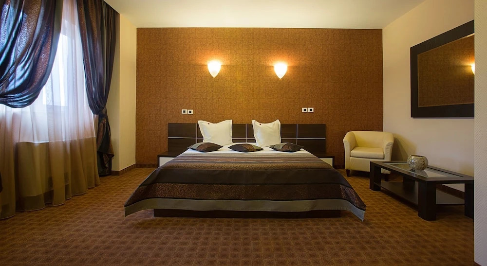 Четырёхместные апартаменты в Inter Business Bucharest Hotel