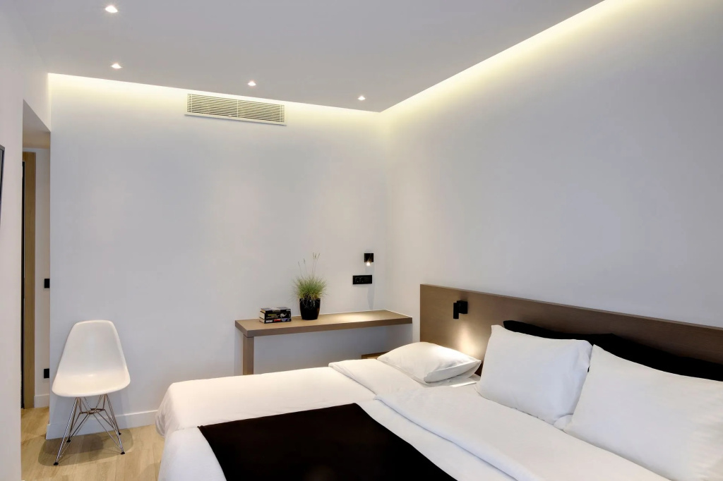 Triple room