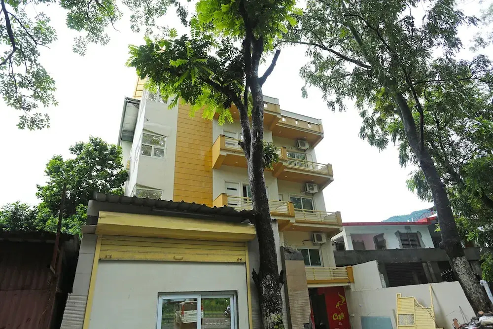 OYO 16534 Hotel HR Residency