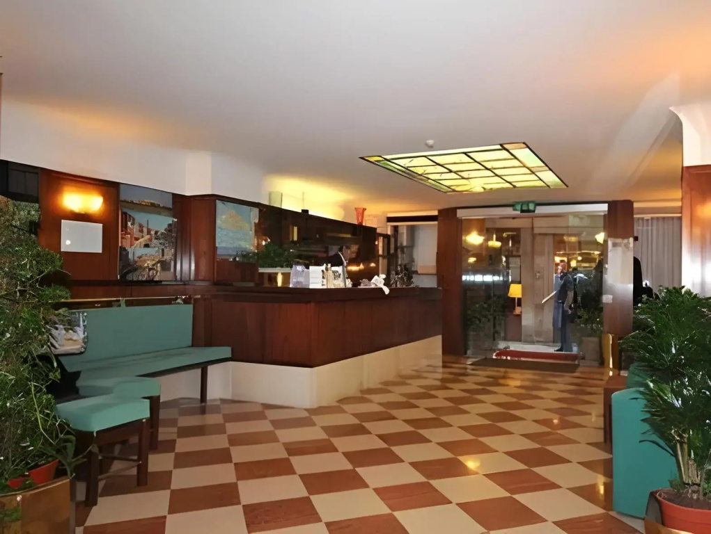 Hotel Diana - Général