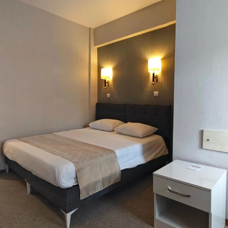 Floria Hotel — 3