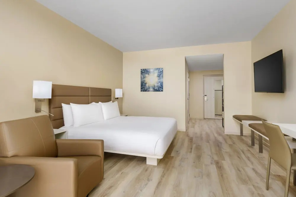 AC Hotel Naples 5th Avenue — фото 4