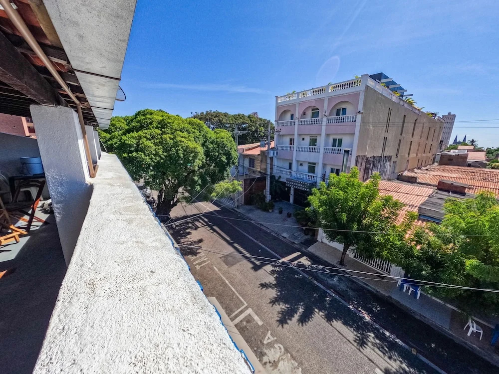 Aloha Hostel Mercado dos Pinhões