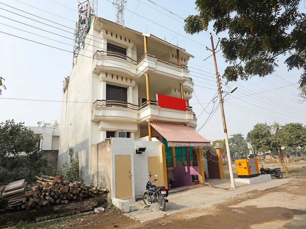 OYO 7218 Shivansh Residency