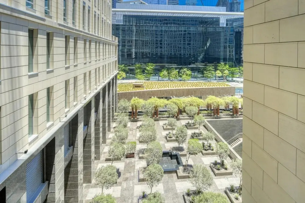 Luxurious Apt in Impressive Difc Tower