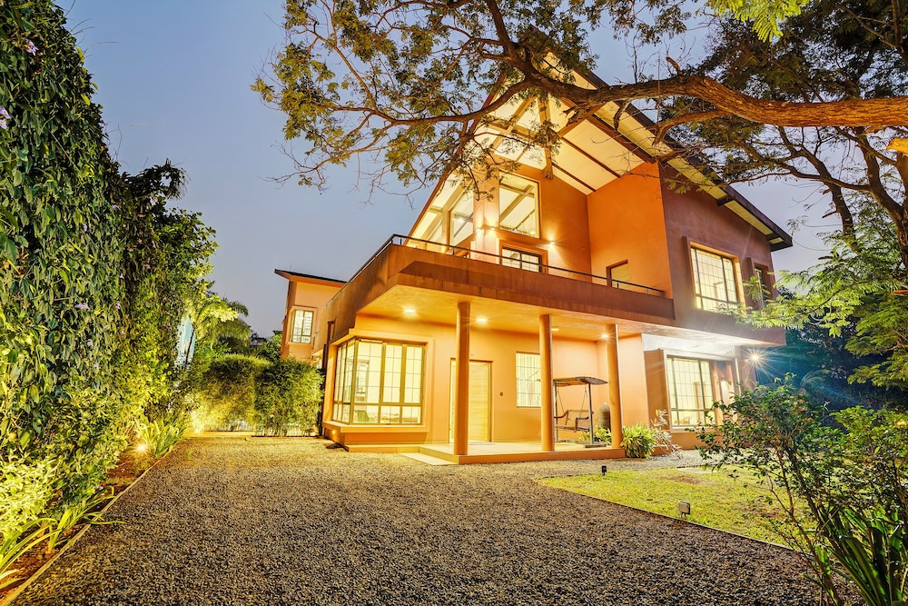 ELIVAAS Villa 39 Serene 6BHK with Pool