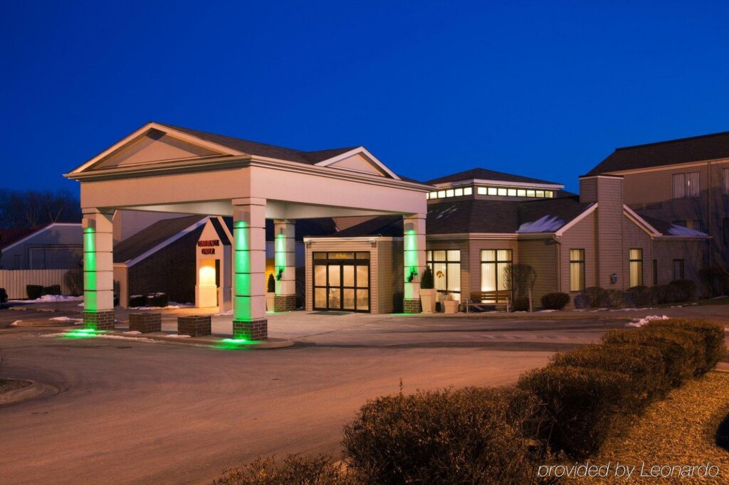 Radisson Hotel & Conference Center Coralville - Iowa City image