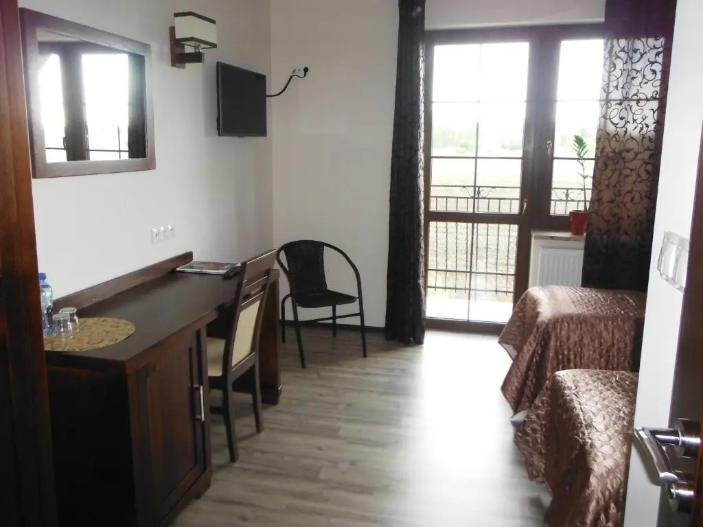 Standard Double room with balcony (full double bed)