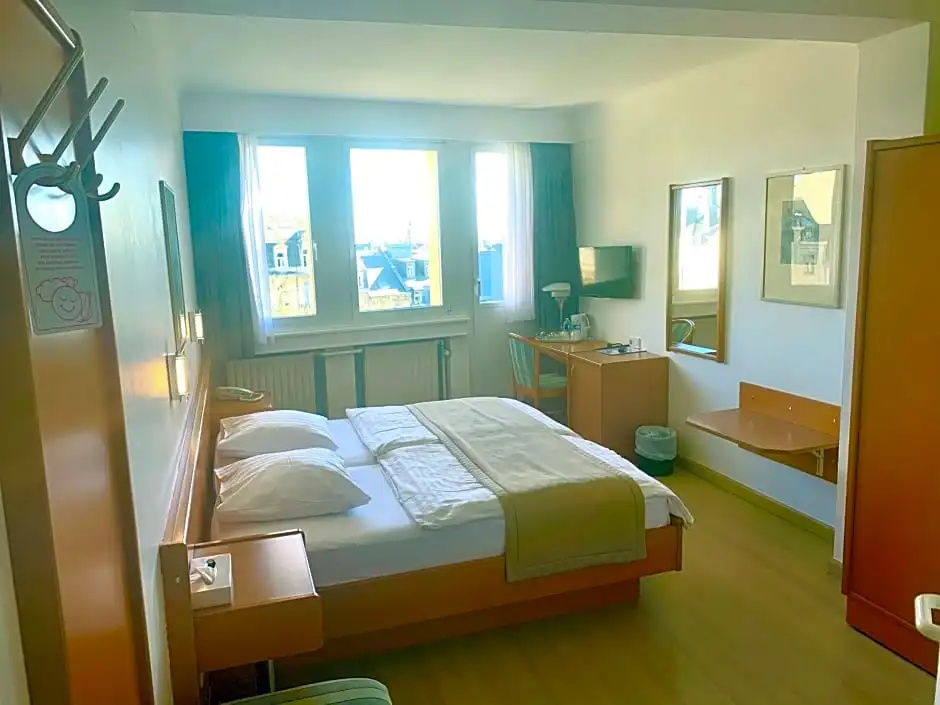 Hôtel Français - Chambres