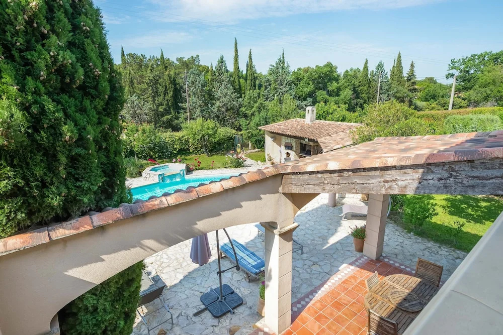 Villa Provencale aux portes d Aix