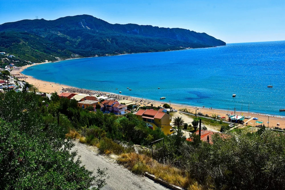 Beach & Waterfront